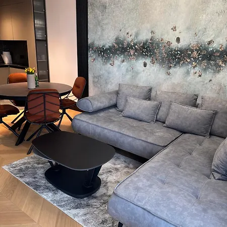 Apartsfera Premium & Food Hall *